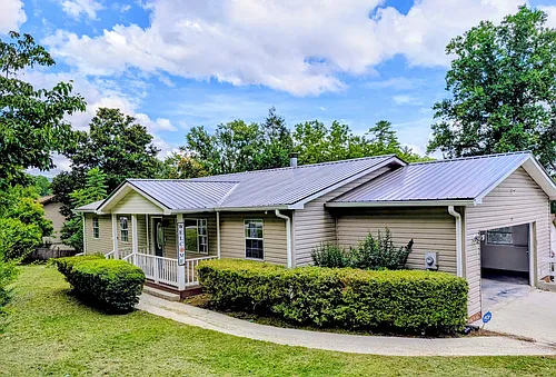130 Hillside Dr Photo 1