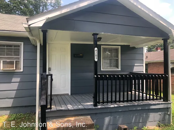 4203 Rosa St, Winston Salem, NC 27105