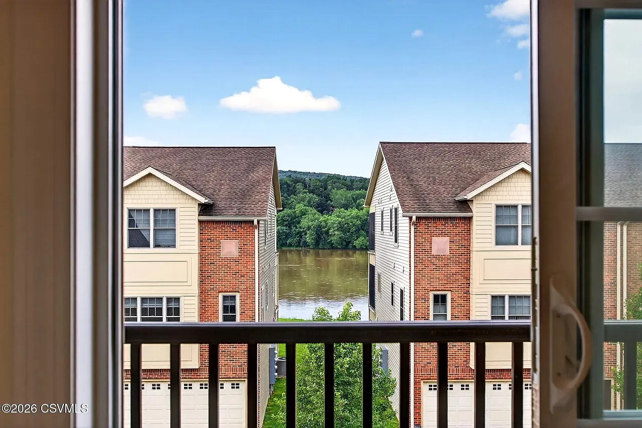 145 Jacobs Landing Way — Photo 2