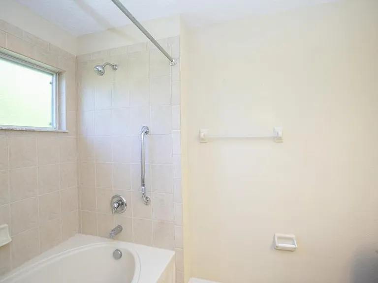 11919 Castine St — Photo 11