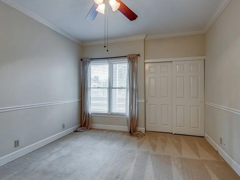 218 Boxmere Pl — Photo 14