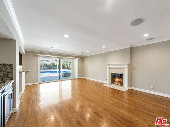 3rd image of 20634 Nashville St