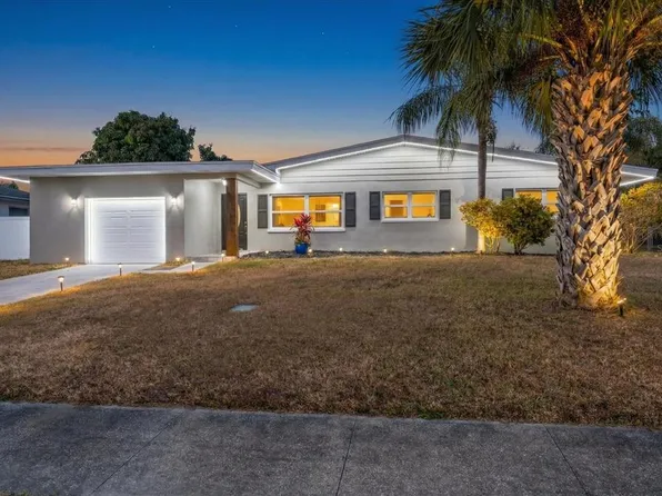 2239 Duncan Dr, Belleair Bluffs, FL 33770