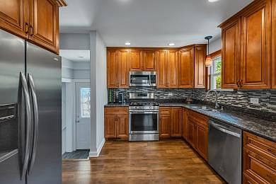 4th image of 3042 N 77th Ct