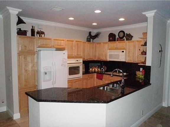 4th image of 2814 Center Court Dr
