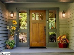 107 Spruce Ln, Zirconia, NC 28790