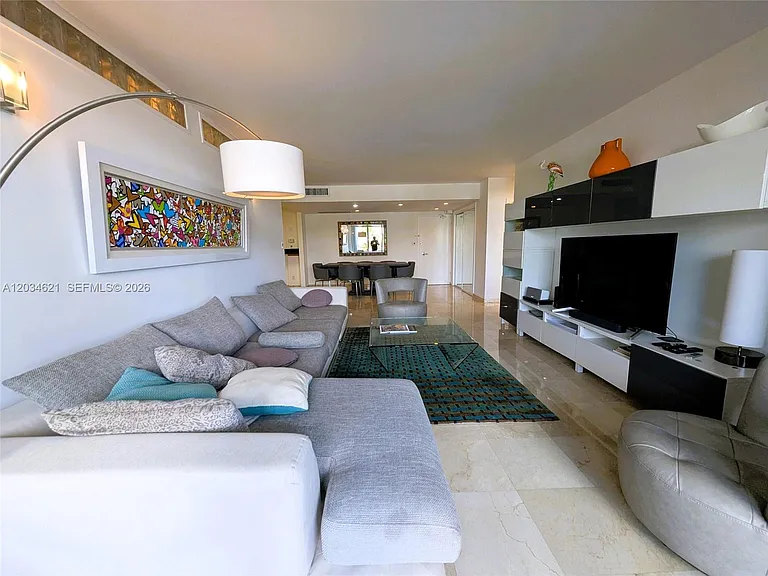 5161 Collins Ave #518 — Photo 7