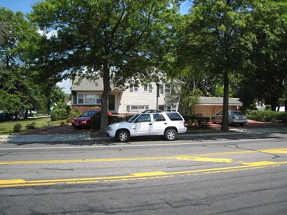 4th image of 2479 Jerusalem Ave