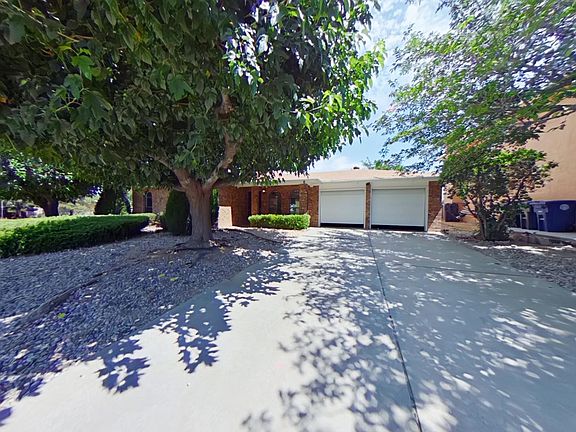 2nd image of 7401 Woodal St NE