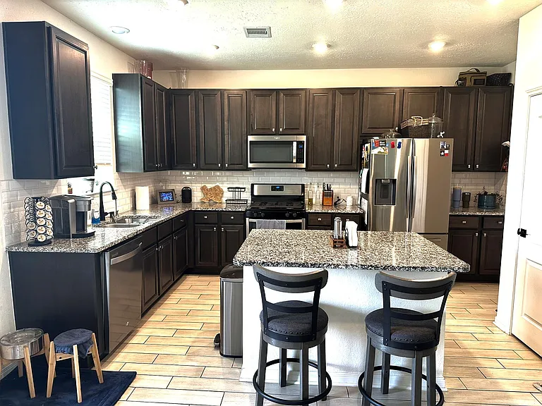5027 Hickory Deer Ln — Photo 5