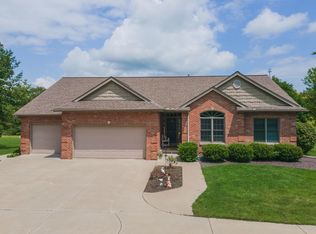 18250 Pj Keller Hwy, Hudson, IL 61748