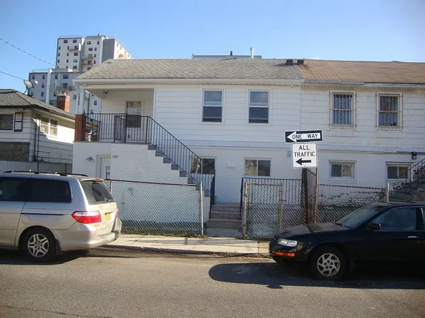160 60th Bch, Arverne, NY 11692