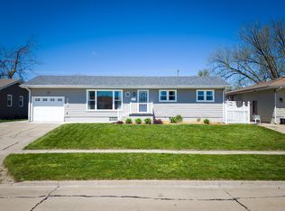 2514 W Madison Ave, Norfolk, NE 68701