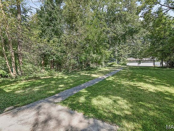 4th image of 106 Hazel Ave