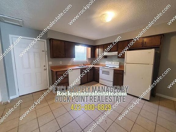 4th image of 700 Roberta Dr APT C