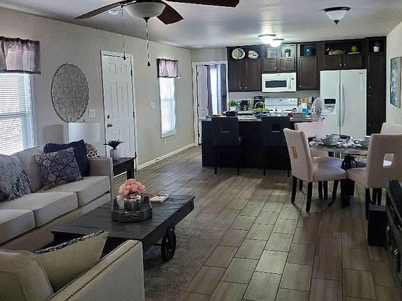 5th image of 2727 E University Dr