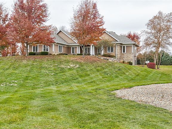 3rd image of 29139 Woodland Hills Dr