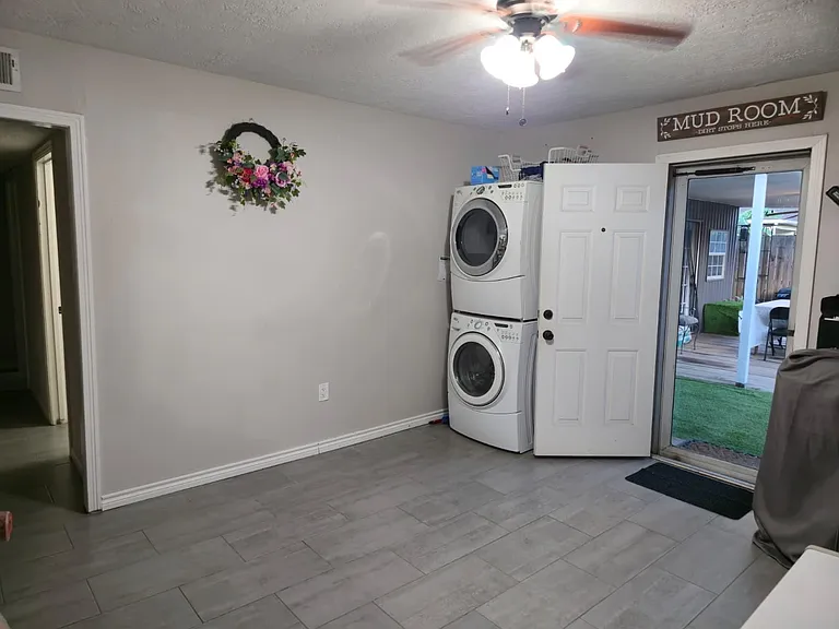 12422 Coulson St — Photo 18