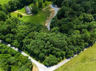 1360 Shrum Cemetery Rd, Westmoreland, TN 37186