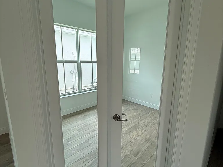 Flex/ Office Area