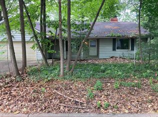 632 E Madison St, Oconomowoc, WI 53066