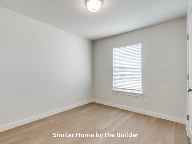 1704 Highland Loop — Photo 17