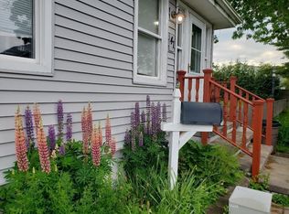 41 Maplewood Ave, Swansea, MA 02777