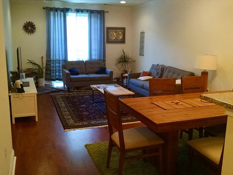2420 Grays Ferry Ave #3 — Photo 1