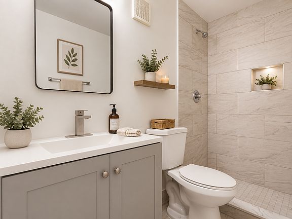 4th image of 450 SW 2nd Ave #215