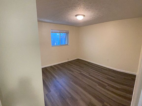5th image of 344 E 20th Ave APT A