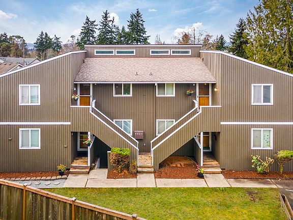4th image of 2611 S 240th St