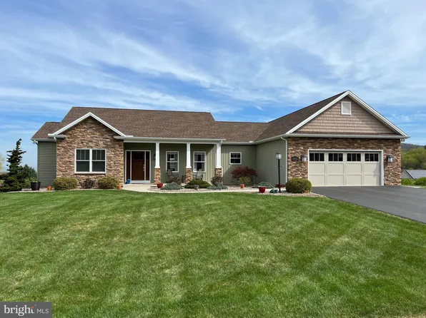 6839 Swilkin Ln, Fayetteville, PA 17222