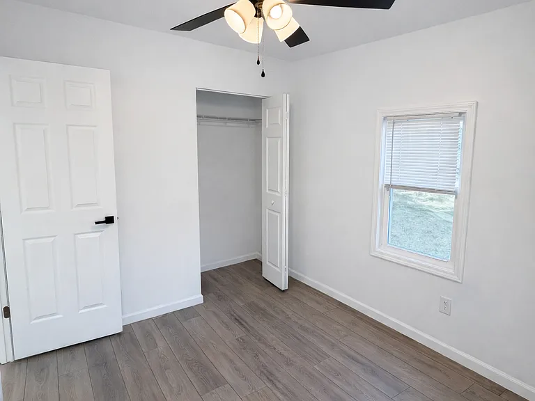 5439 Attaway St — Photo 13
