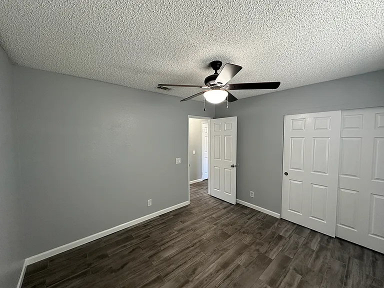 4206 E Avenue Q14 — Photo 14