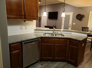 125 Brookslanding Dr, Huntsville, AL 35811