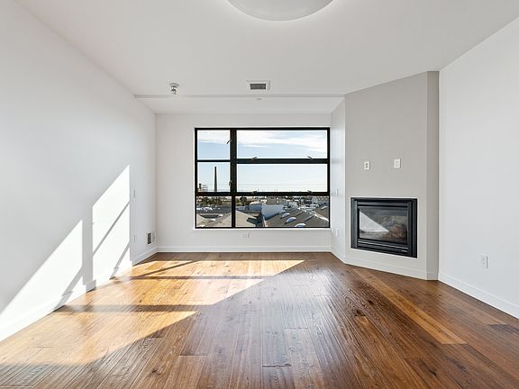 2nd image of 1260 Minnesota St Unit 304