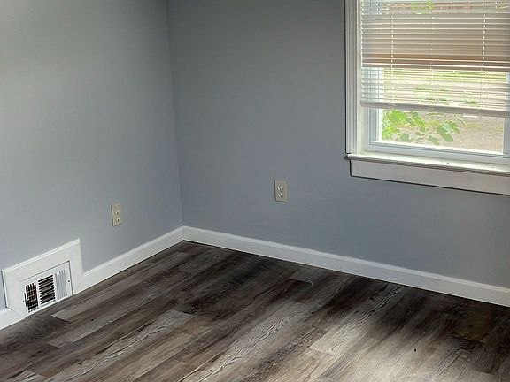 5th image of 444 19th St #2