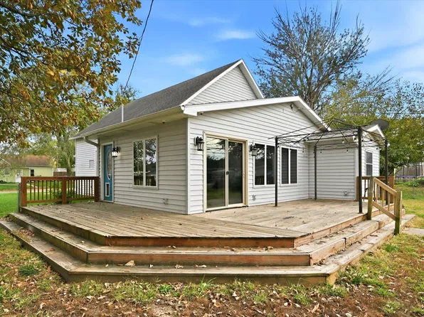 421 N 4th Ave, Logan, IA 51546