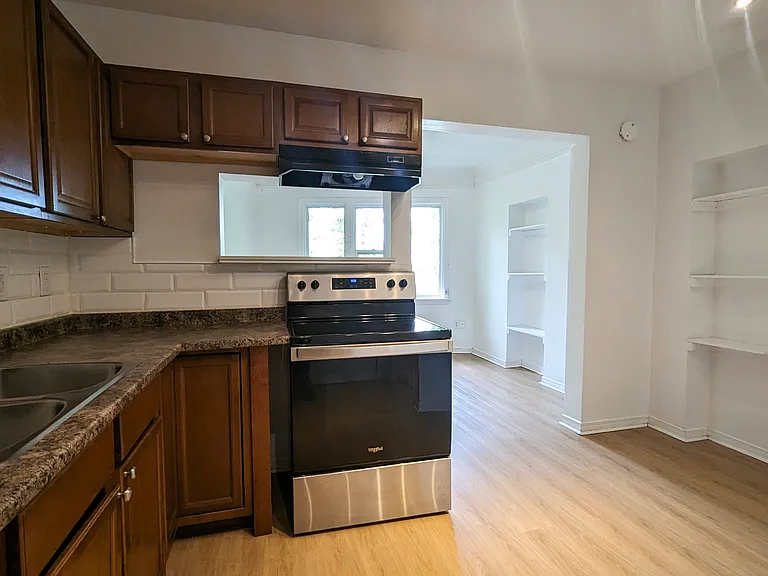 136 Weber St E #8 — Photo 7