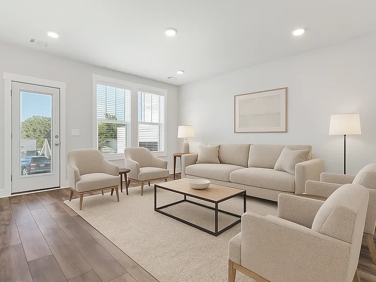 207 Dalmatian Dr — Photo 9