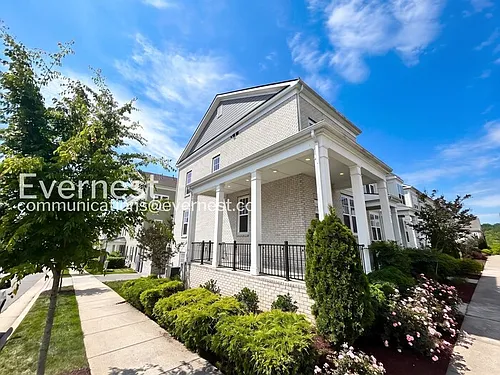 351 Kara Ln Photo 1