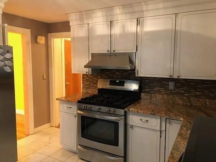 3 bed, $6,000 — Photo 1
