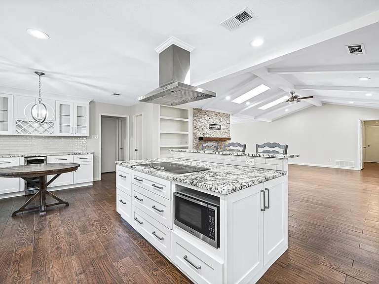 7251 Crooked Oak Dr — Photo 9