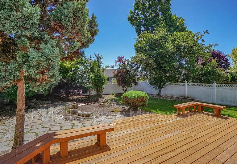 7205 NE 159th Ave — Photo 47