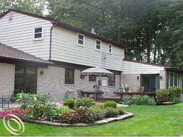 2nd image of 32930 Brier Ct