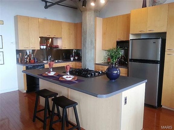 5th image of 1619-1623 Washington Ave #701