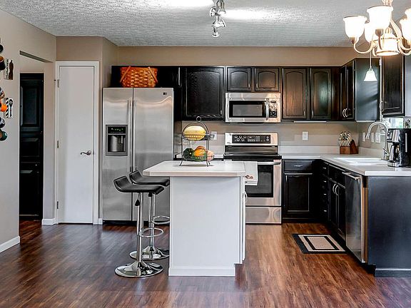 5th image of 2290 Hetter St