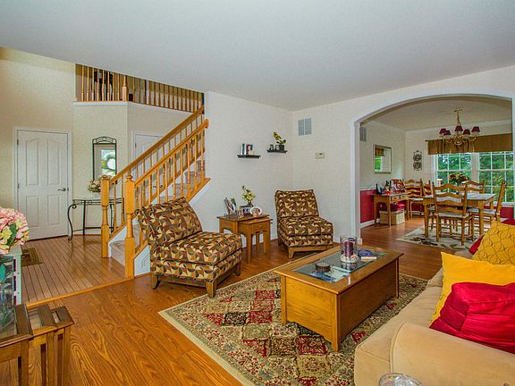 4th image of 510 Wicklow Ct