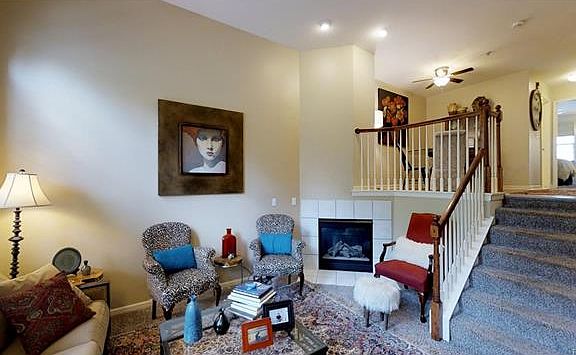 4th image of 657 W River Park Village Blvd #1
