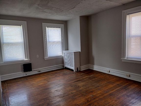 3rd image of 5124 N Broad St Floor 3